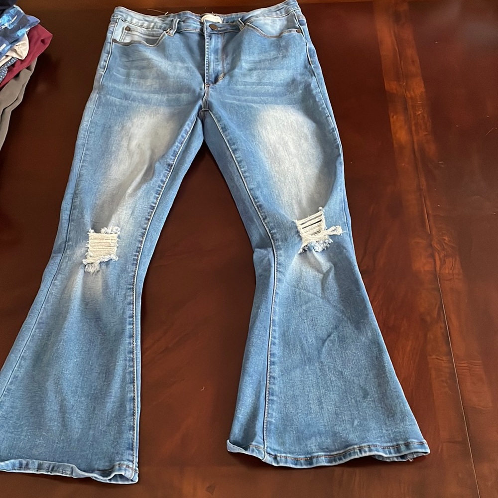 Kendall & Kylie Light Washed Ripped Flared Jeans